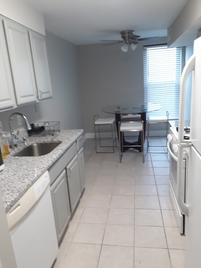 Foto del edificio - 106 Duvall Ln