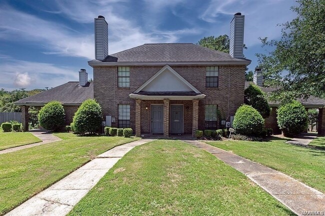 Foto del edificio - 5948 Carmel Dr