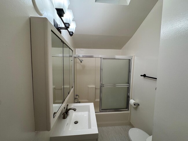 Building Photo - 58 Morgan Ln