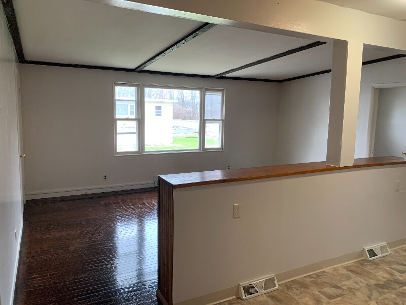 Foto principal - 5058 Bear Rd