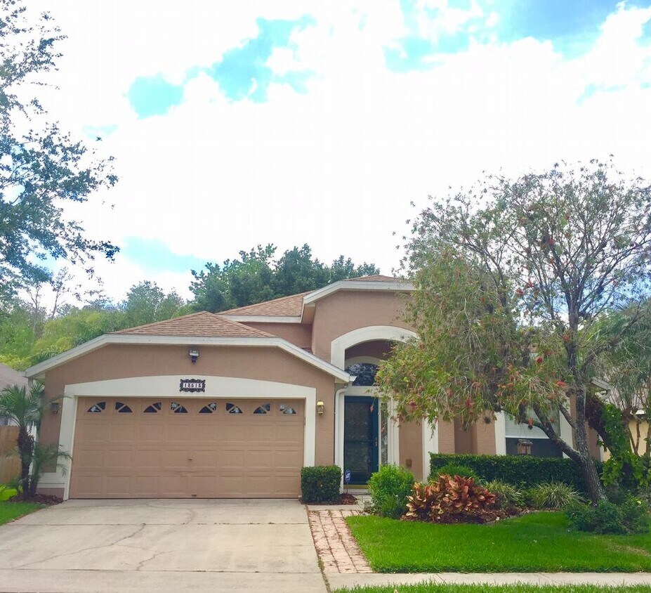 WATERFORD LAKES HOME House for Rent in Orlando, FL