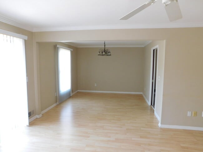 Foto del edificio - 6224 Pepper Hill St