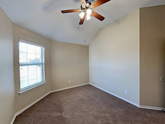 Foto del edificio - 3 Devon Ct