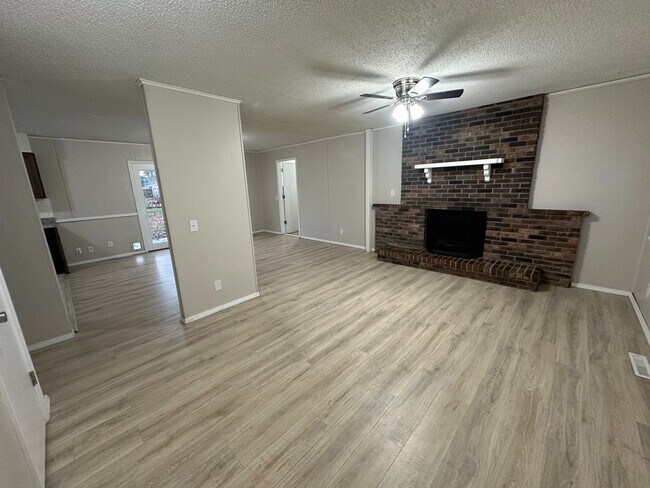 Foto del edificio - House for Rent in Battlefield MO!