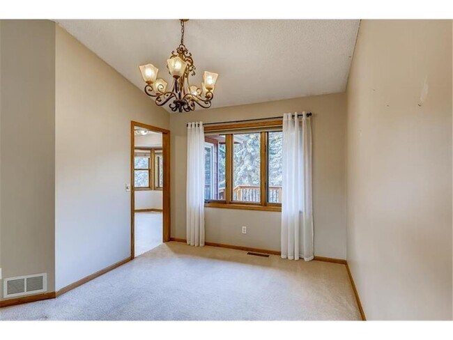 Building Photo - 12015 60th Pl N
