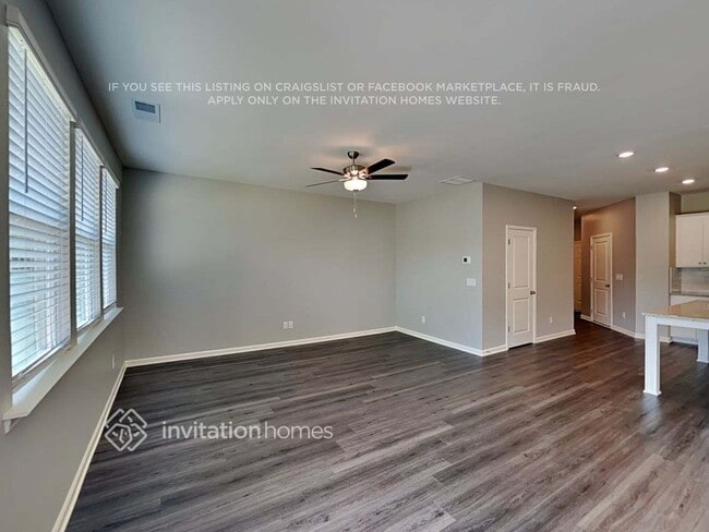 Building Photo - 211 Webster Cir