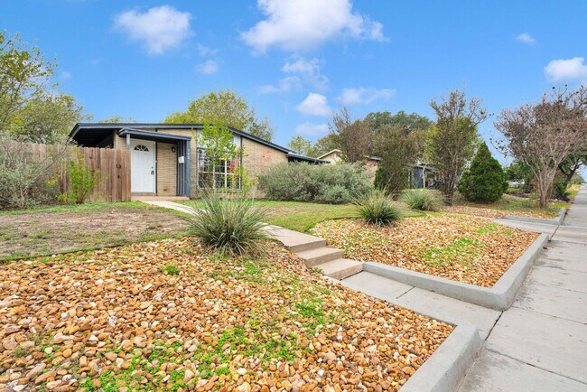 Foto del edificio - Move-In Ready Home with Brand New Finishes!