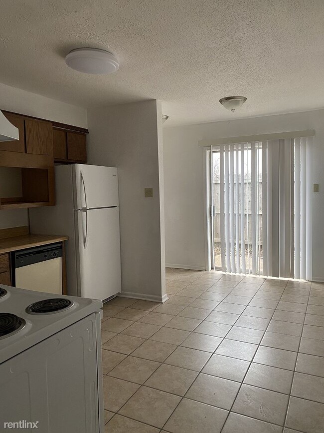 Building Photo - 2 br, 1 bath Duplex - 1504 Anderson St 150...