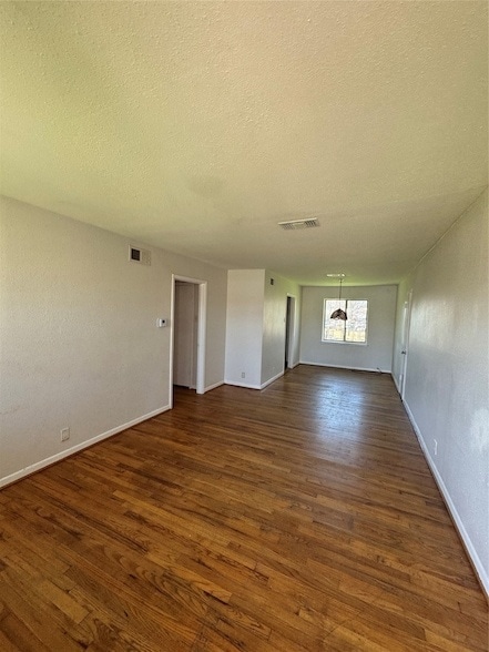 Building Photo - 3114 Healey Dr