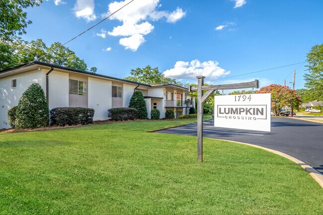 Foto del edificio - 1794 S Lumpkin St