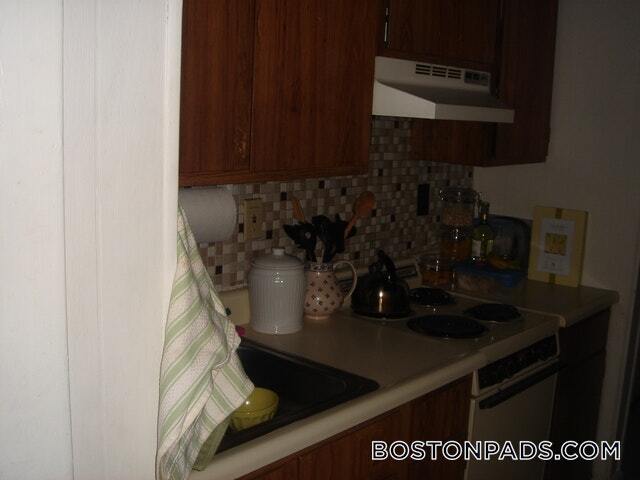 Foto del edificio - 879 Beacon St