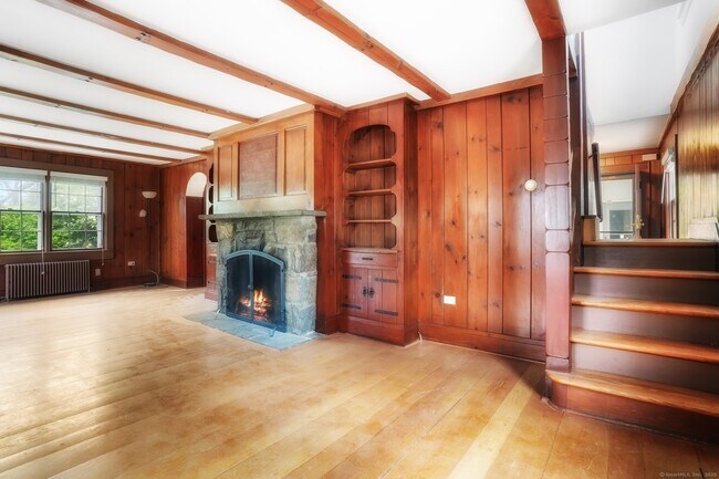 Foto del edificio - 481 Bronson Rd