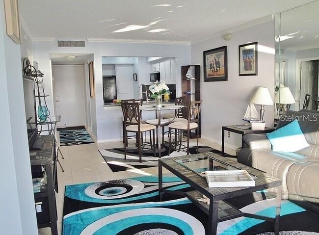 Building Photo - 6295 Bahia Del Mar Cir