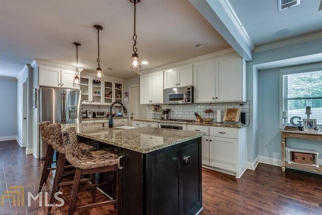 Building Photo - 7585 Spalding Ln