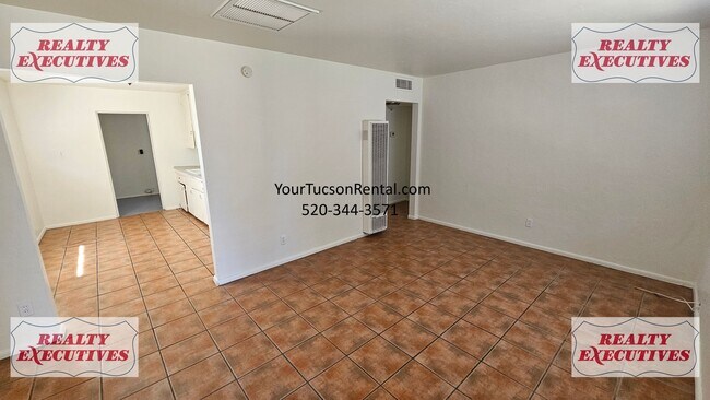 Building Photo - Silverlake Rd & Aviation Rd 3 Bedroom 1 ba...
