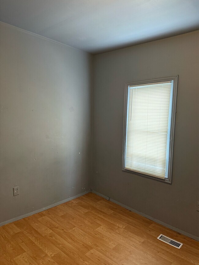 Foto del edificio - 1124 Dudley Ave