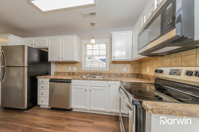 Building Photo - 4055 Creekside Court, Winston Salem, NC 27127