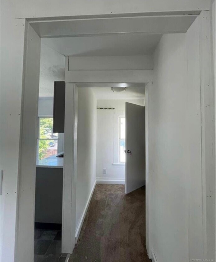 Building Photo - 32 Neumann St