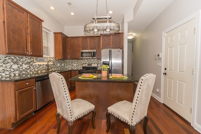 Foto del edificio - 3440 N Narragansett Ave