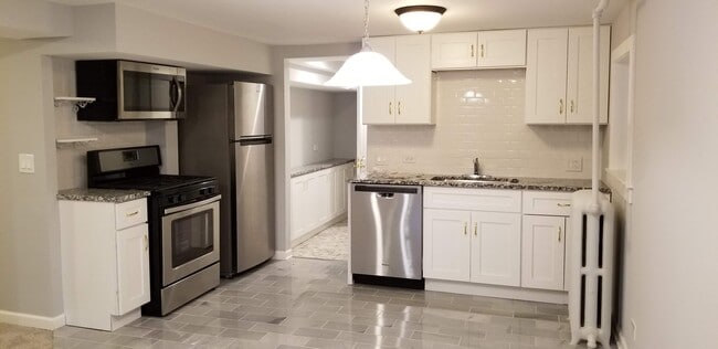 Building Photo - 1819 Wesley Ave