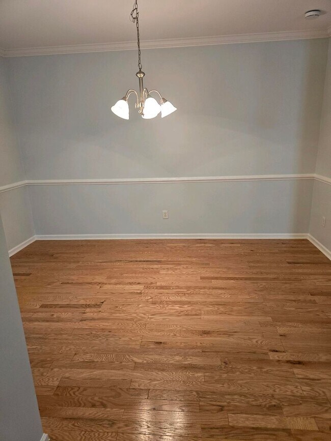 Foto del edificio - Spacious home located in quiet Cul De Sac