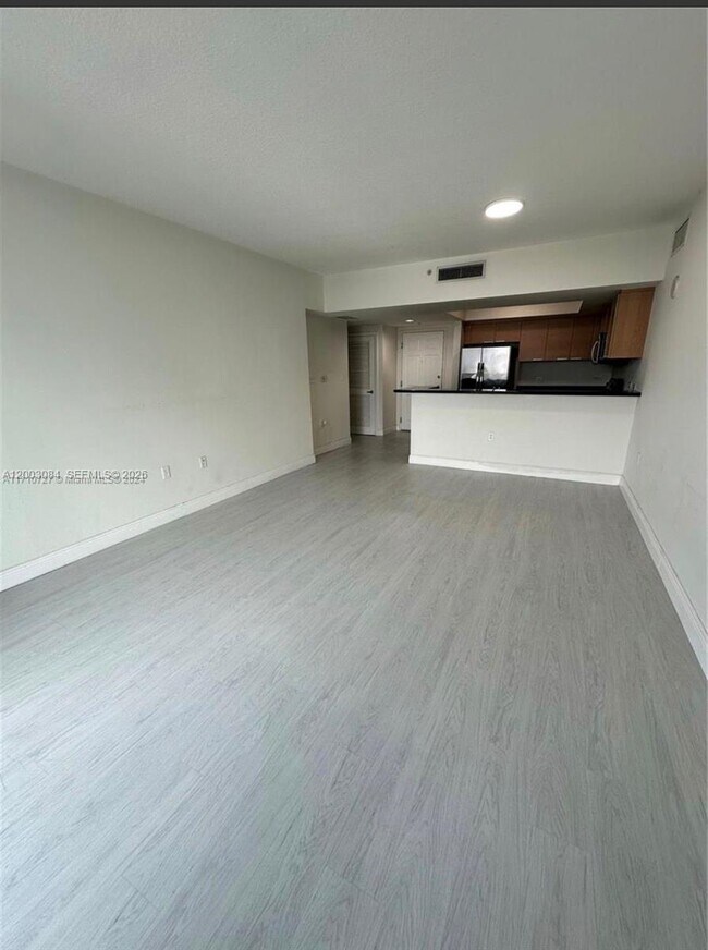 Foto del edificio - 140 S Dixie Hwy