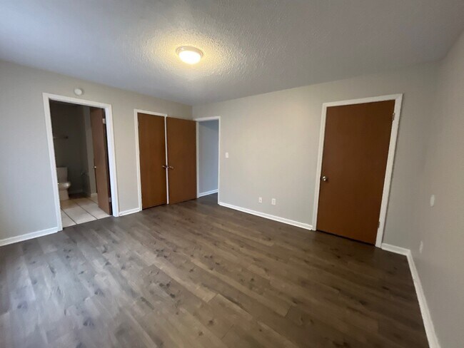 Foto del edificio - 40 Sta Les Cv