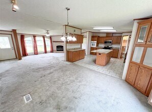 Building Photo - 24450 Cunningham Dr