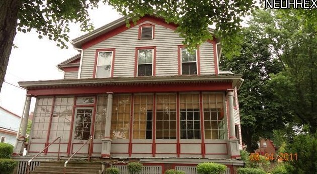 Primary Photo - 226 3rd St NE