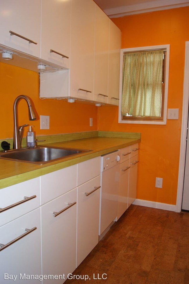 Foto del edificio - 2 br, 1 bath House - 718 E 36th Street