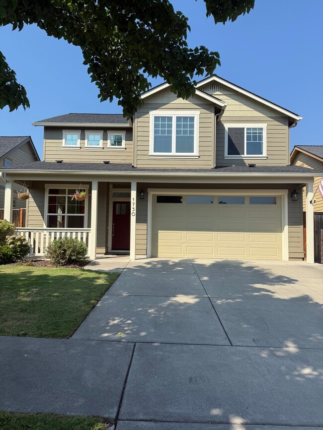 Building Photo - 1750 Sandstone Dr