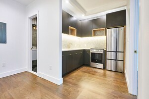 Foto del edificio - 486 Gates Ave
