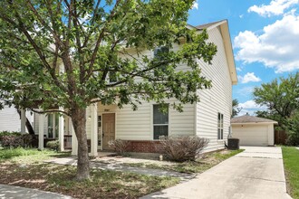 Building Photo - 10304 Lateleaf Oak