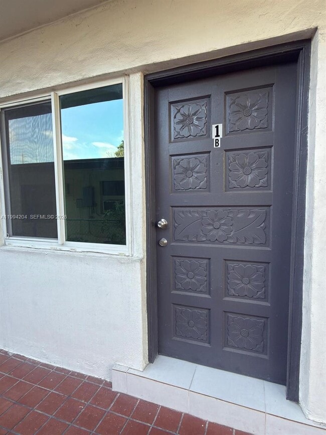 Building Photo - 2622 NW 24th St