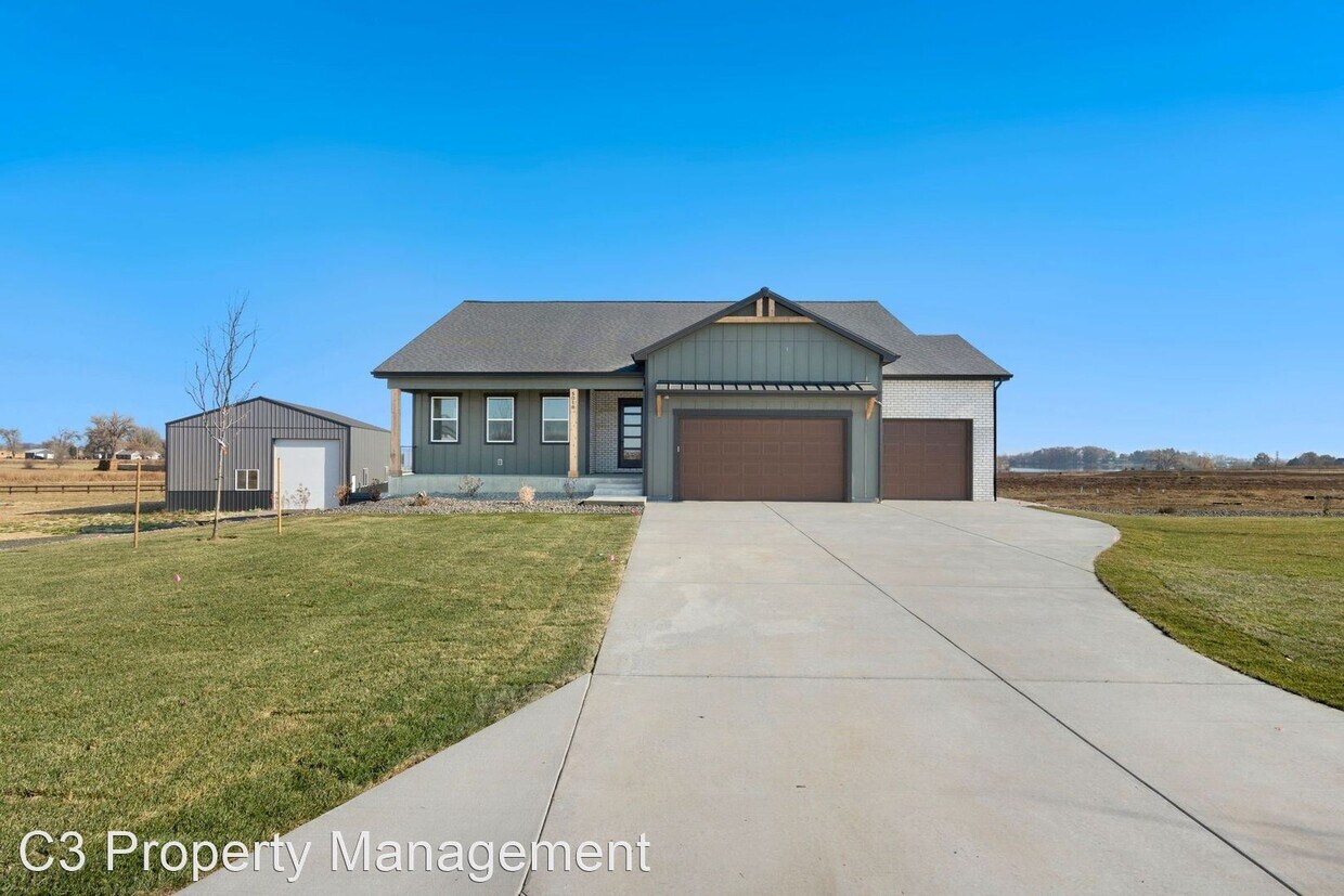 3 br, 2 bath House 5016 Prairie Lark Ln House Rental in Eaton, CO