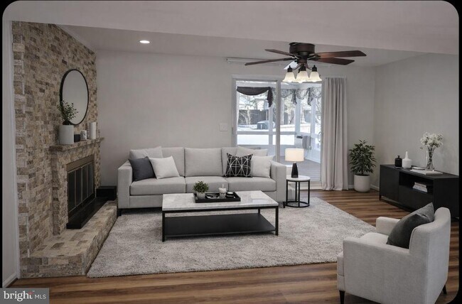 Foto del edificio - 10217 McKean Ct