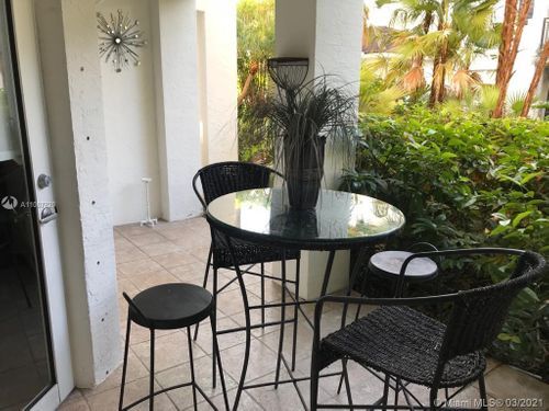 Foto del edificio - 3235 NE 184th St