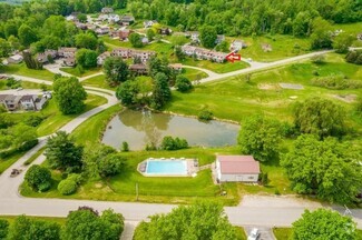 Building Photo - 121 Sassafras Dr