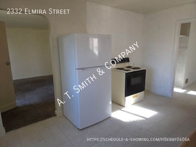 Foto del edificio - 2332 Elmira St
