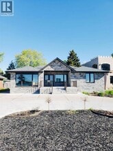 Building Photo - 2135 Riverside Dr W
