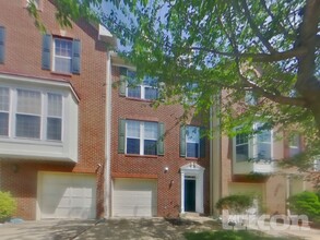 Building Photo - 1711 Crimson Pl