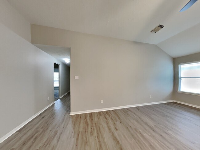 Building Photo - 1011 Redcrest Springs Ct