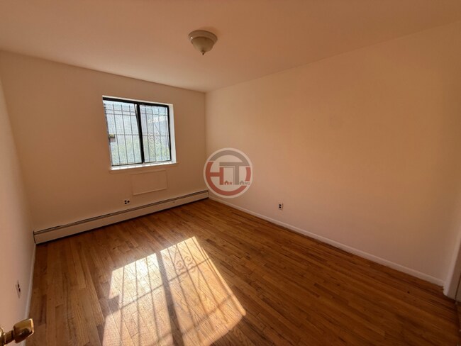 Foto del edificio - 3635 Palmer Ave