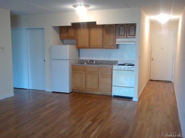 Foto del edificio - 687 Bronx River Rd