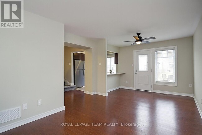 Building Photo - 137 GRENADINE St