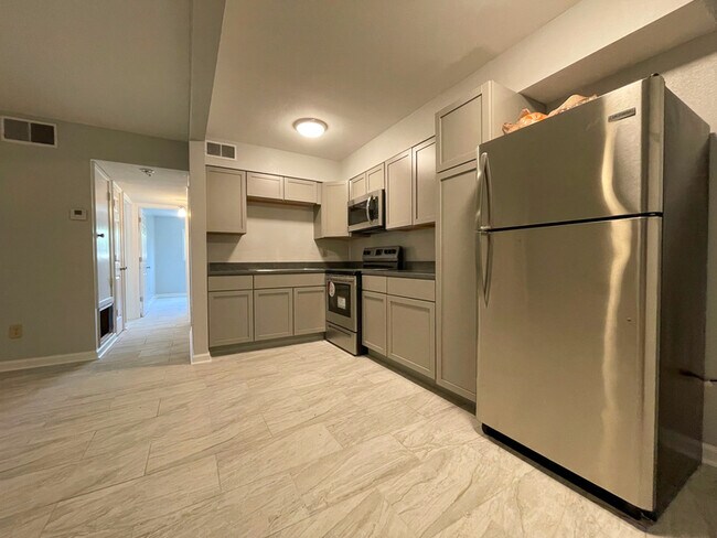 Building Photo - 3107 Orris Lane - 109