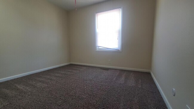 Building Photo - 4141 Briarpark Dr