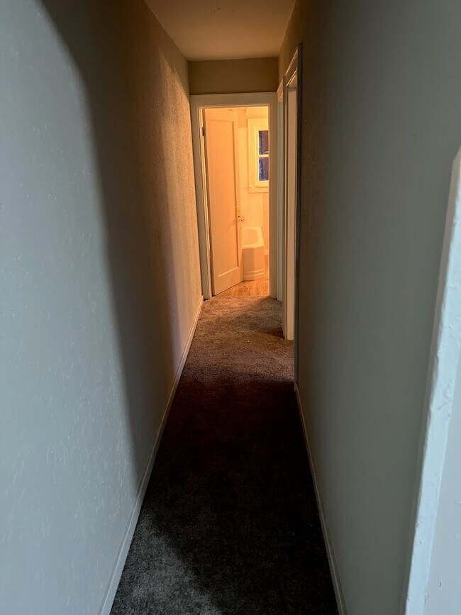 143 SW 3rd St, Pendleton, OR 97801 Townhome Rentals in Pendleton OR