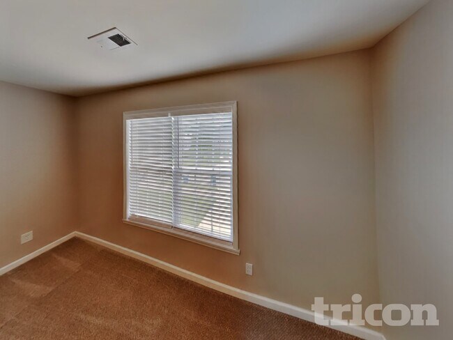 Building Photo - 1145 Langston Dr