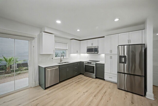 Foto del edificio - 2817 Avenue Q